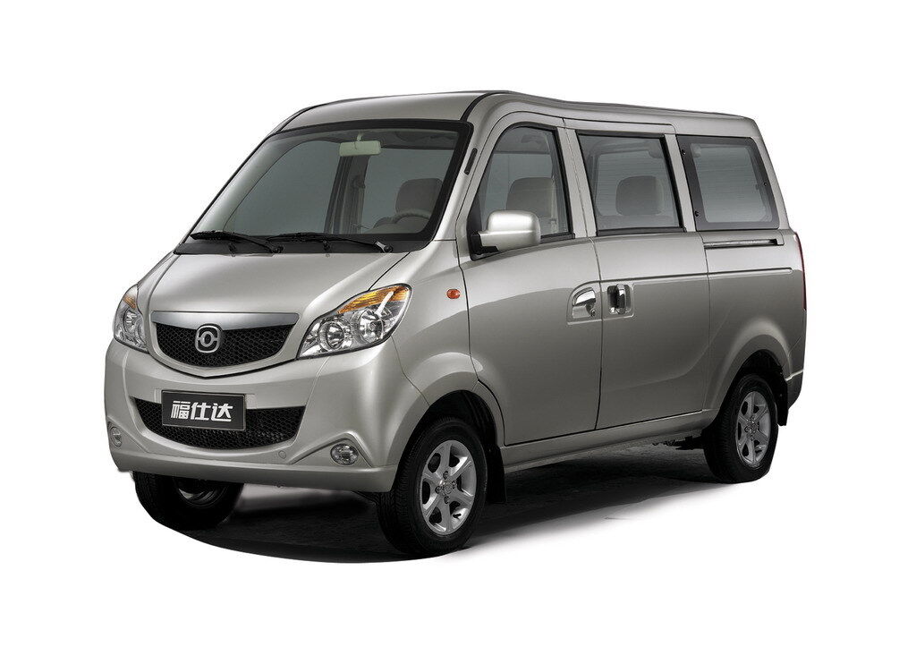 海马福仕达面包车cd主机怎么拆卸