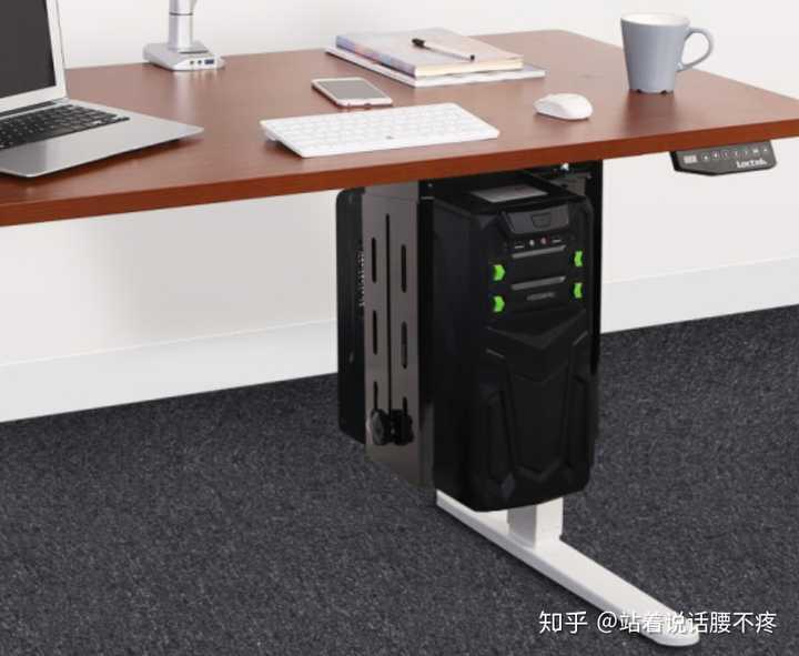 能把主机放在桌子上的电脑桌