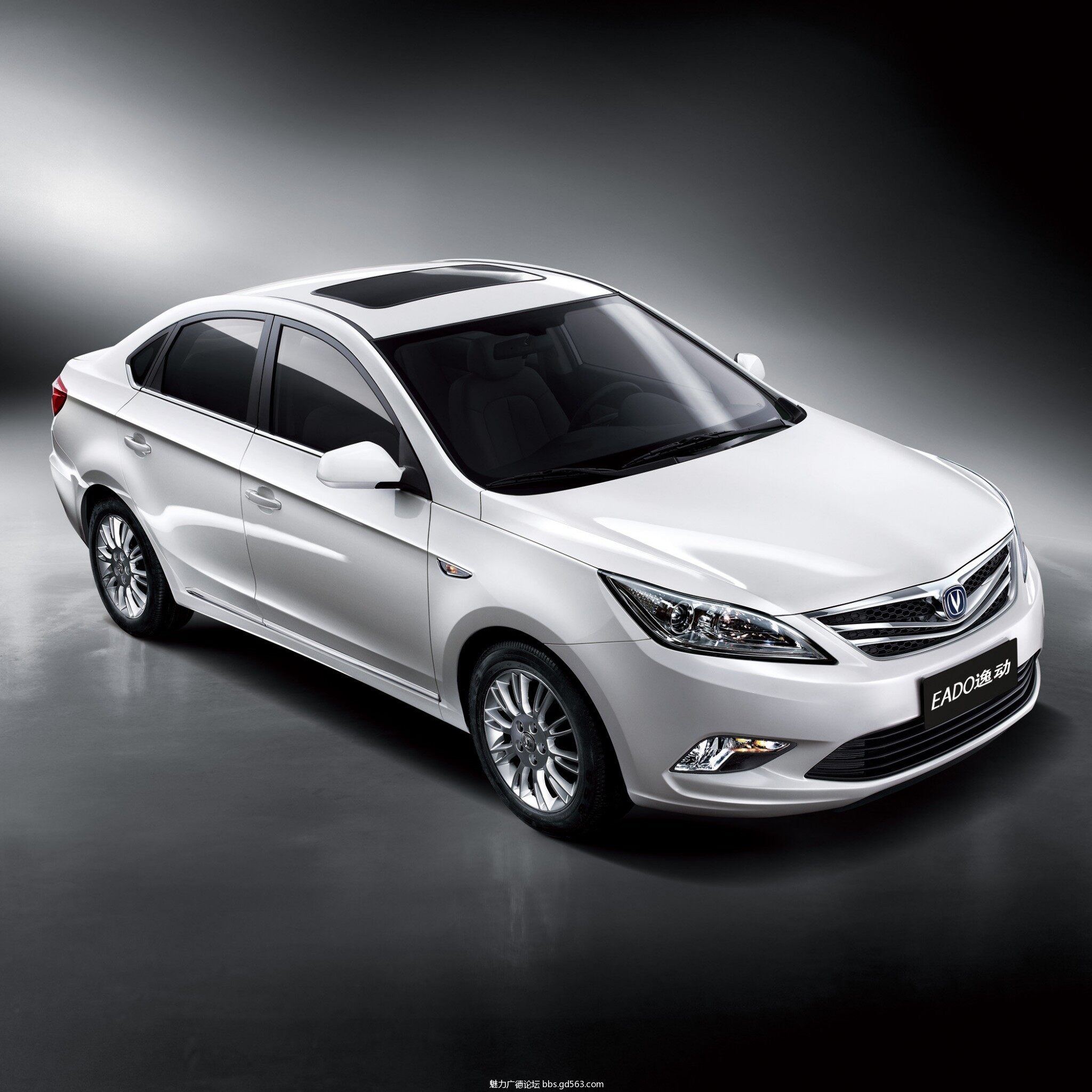 汽车贴同色系车膜需要备案吗