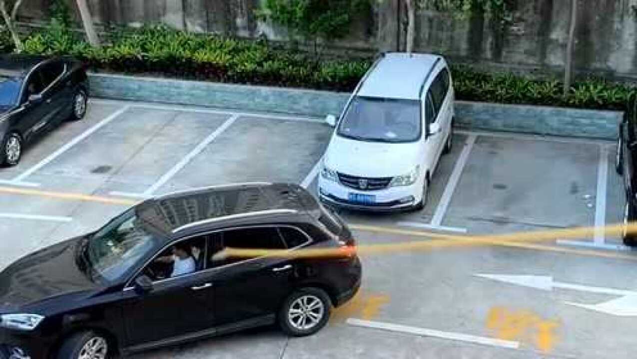 倒车雷达主机坏应该怎么维修