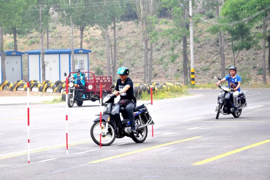 重庆摩托车防摔杠可以备案吗