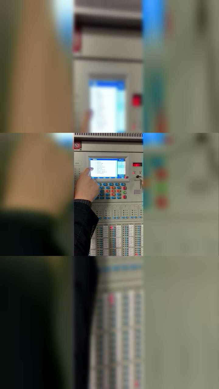 北大青鸟主机输出多少v正常吗