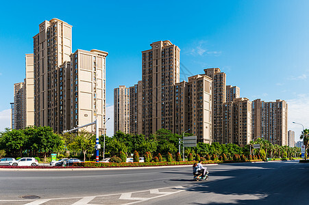 小区墙上打广告需要备案