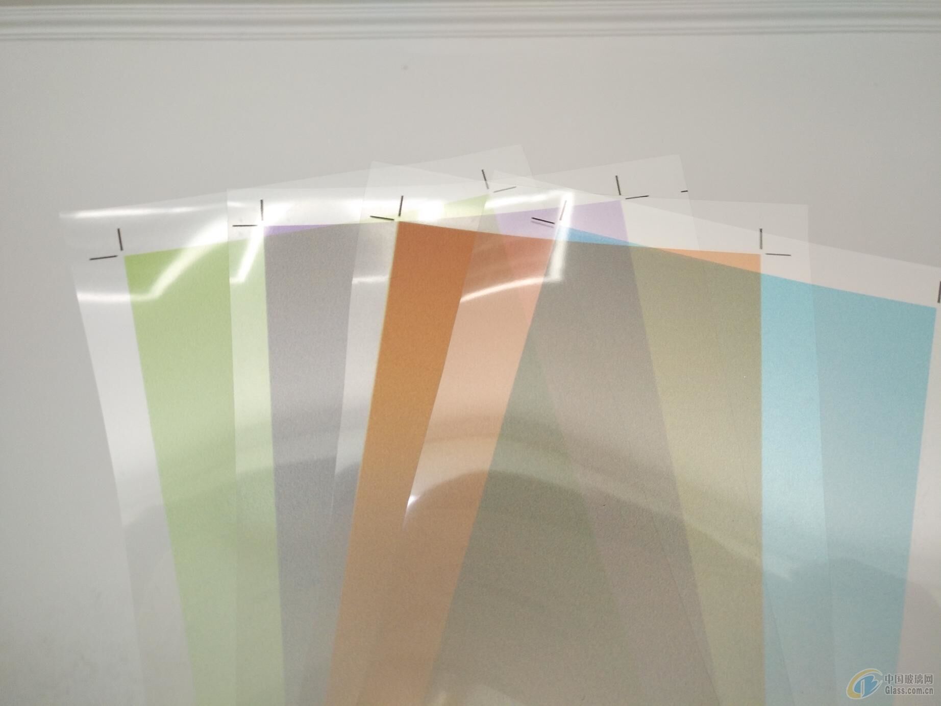 灰色不需要备案的渐变改色膜