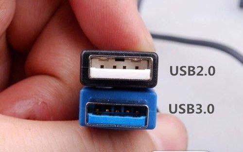 主机里面的usb3.0多出了一个接头