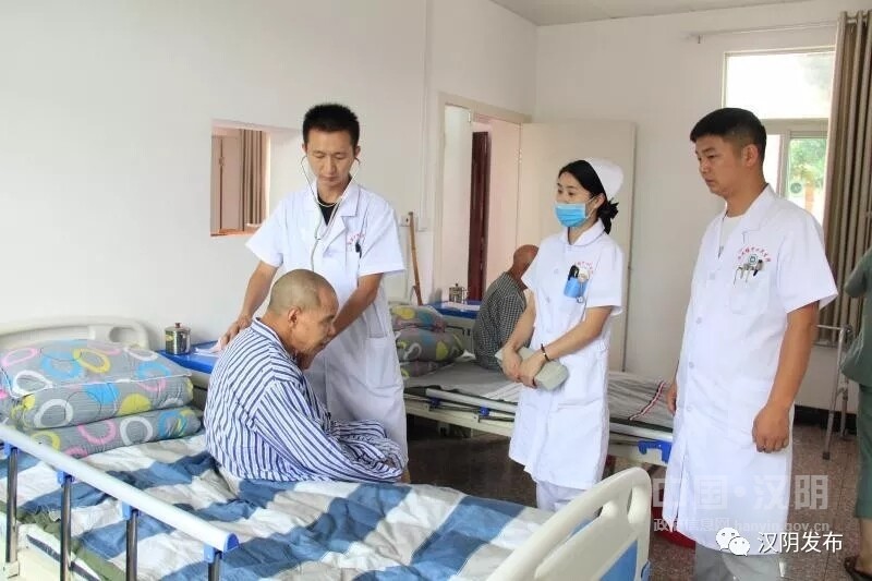 镇聘编外敬老院院长是备案制吗