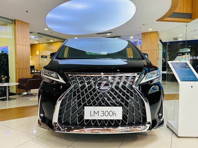 雷克萨斯lx570主机黑屏维修