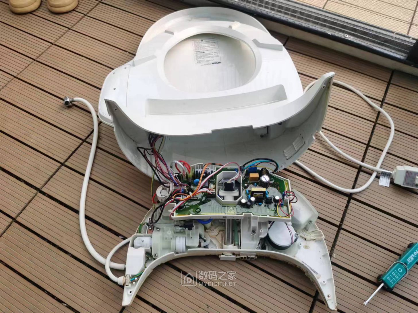 拆开主机后盖视频