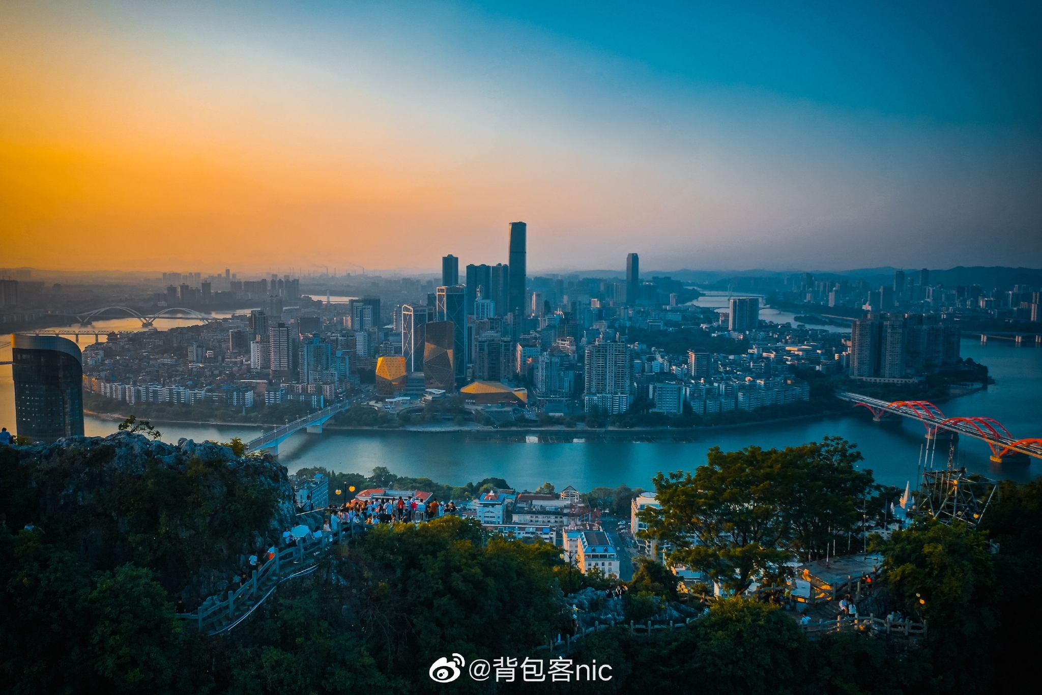 柳州富达空压机主机