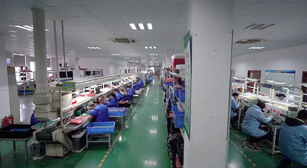 19迈腾330领先中控主机型号