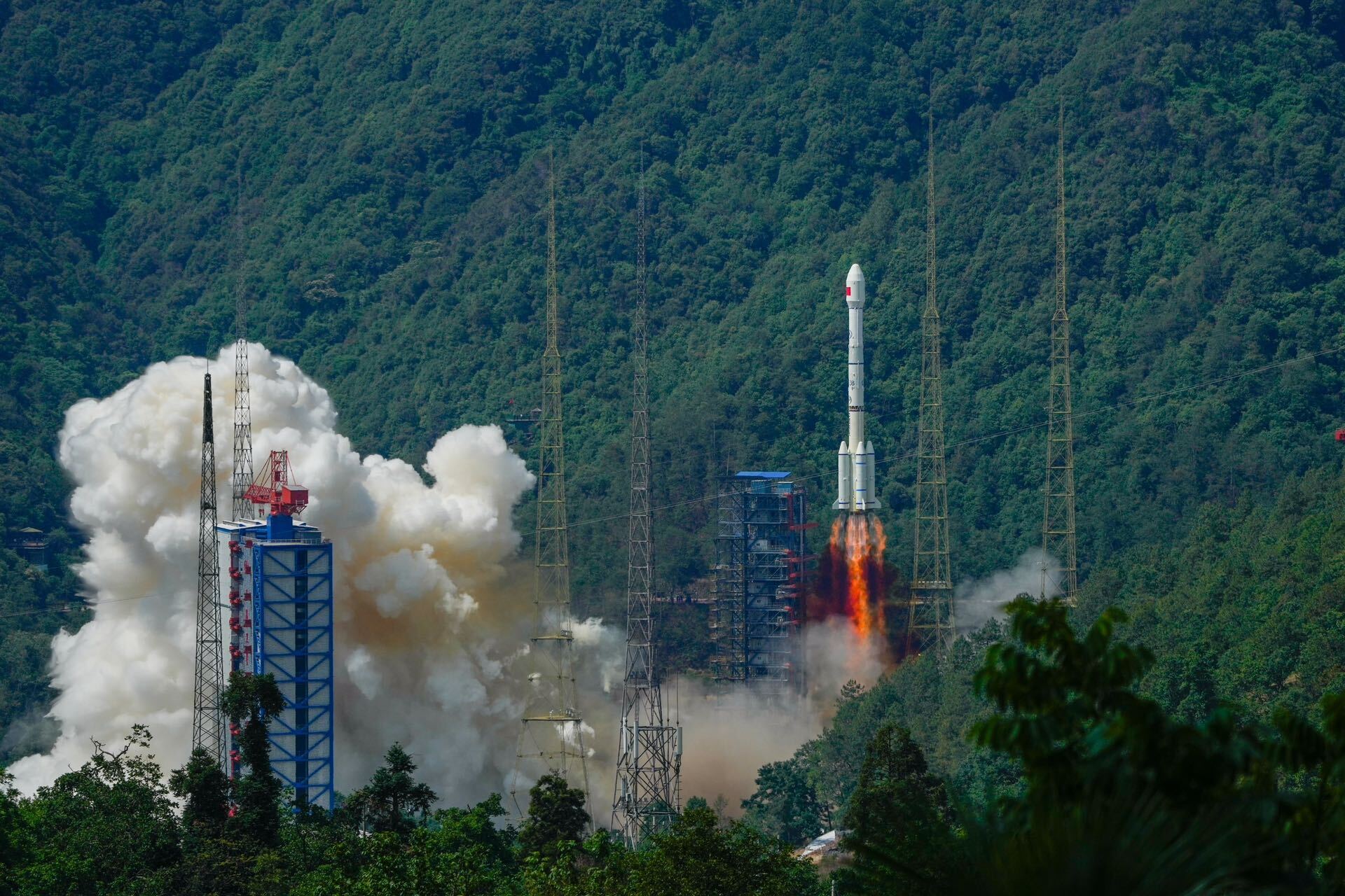 北斗星加尾翼要备案吗