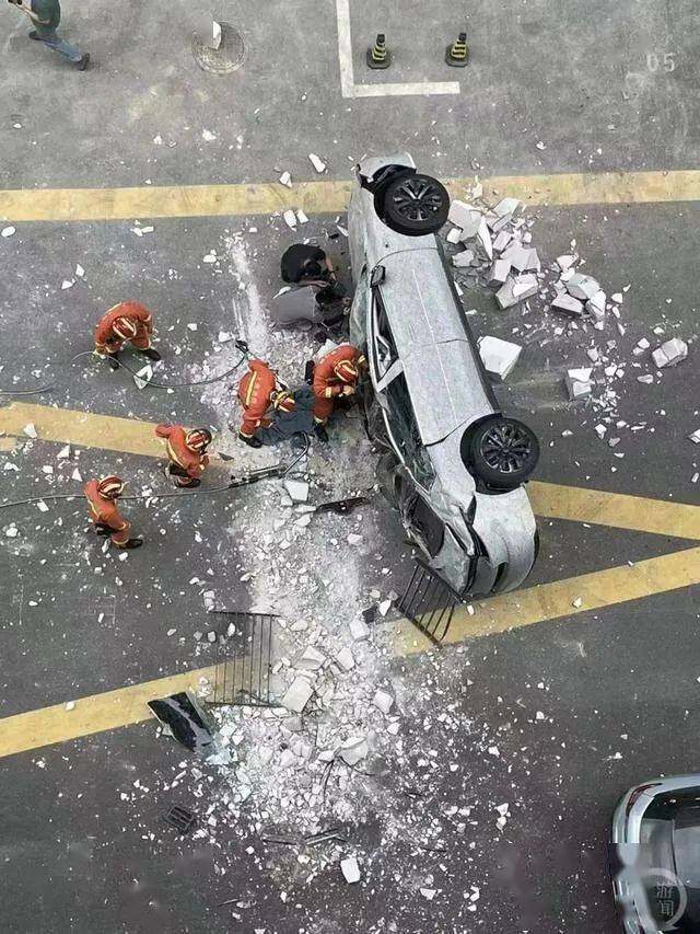 事故调查报告应向哪个部门备案