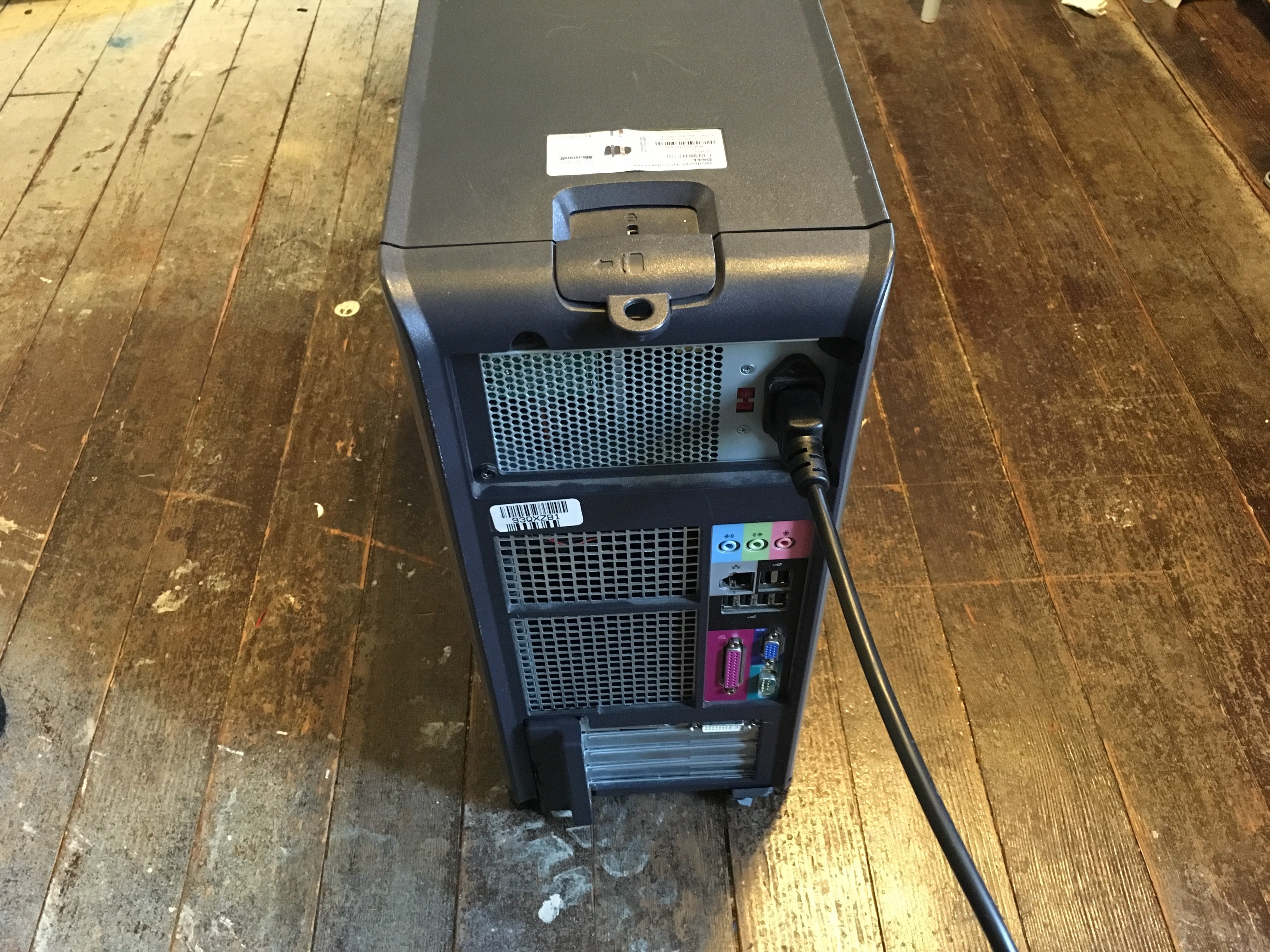 optiplex gx620主机外壳拆除