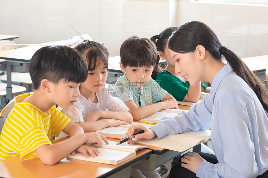 小学教师备案制面试题