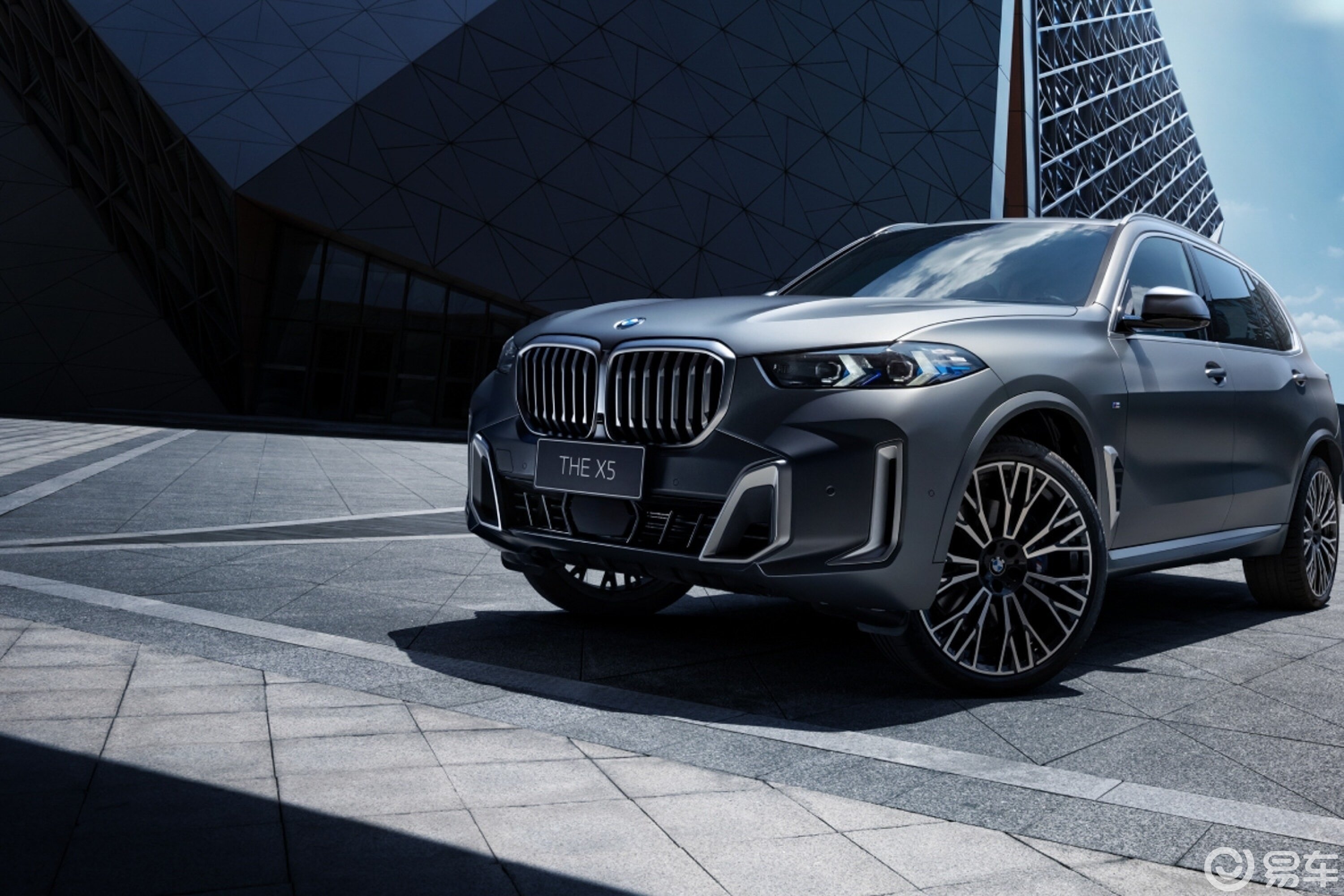 16款宝马x5主机拆装视频