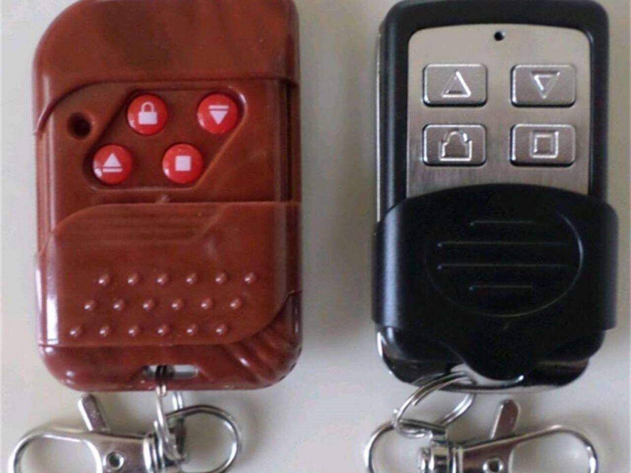 中控主机怎么操作卷帘门