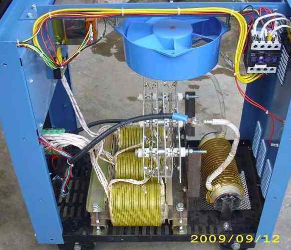 分体式二保焊主机和分机怎么调节