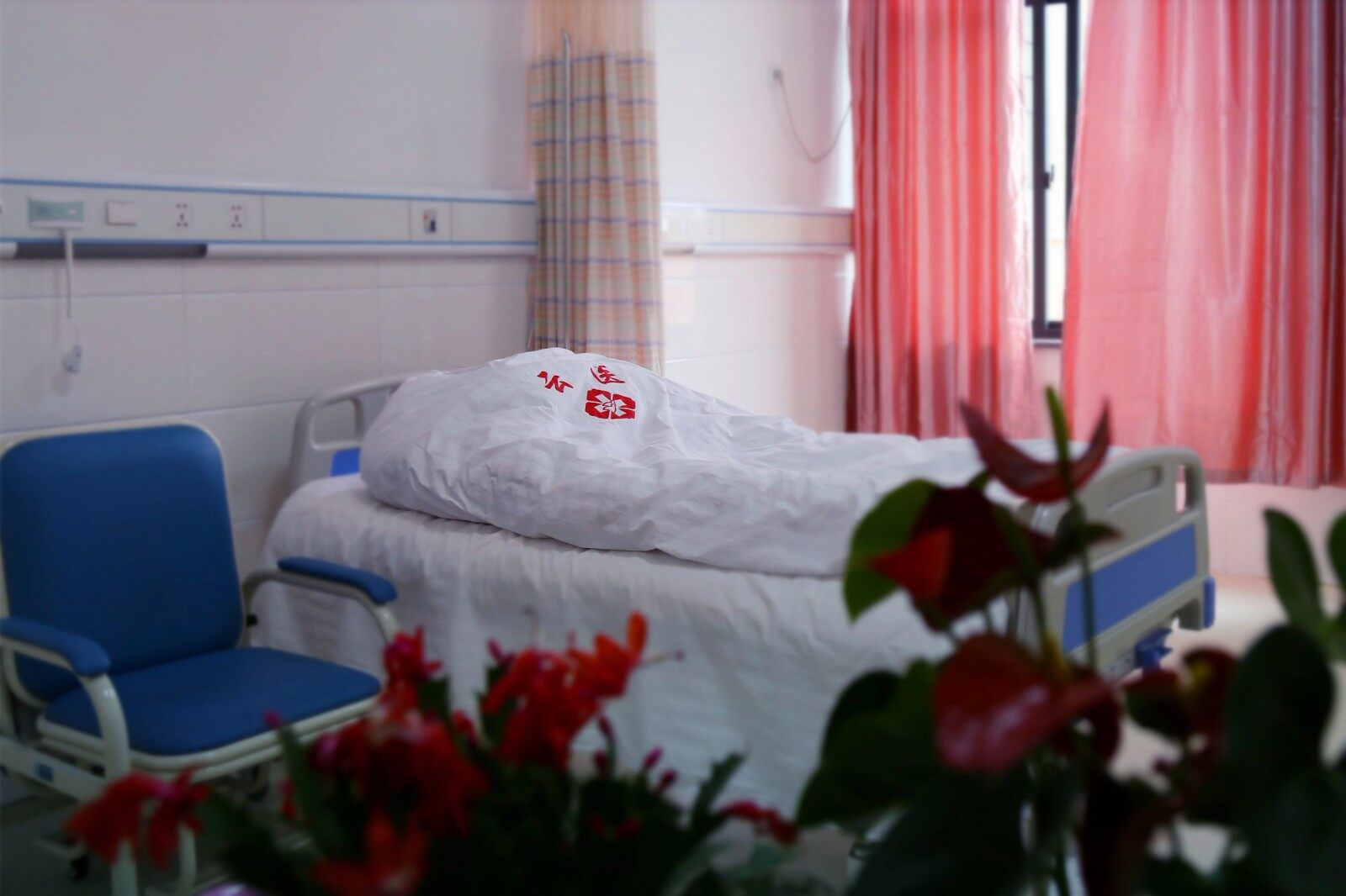 云县医共体下卫生院实行备案制吗