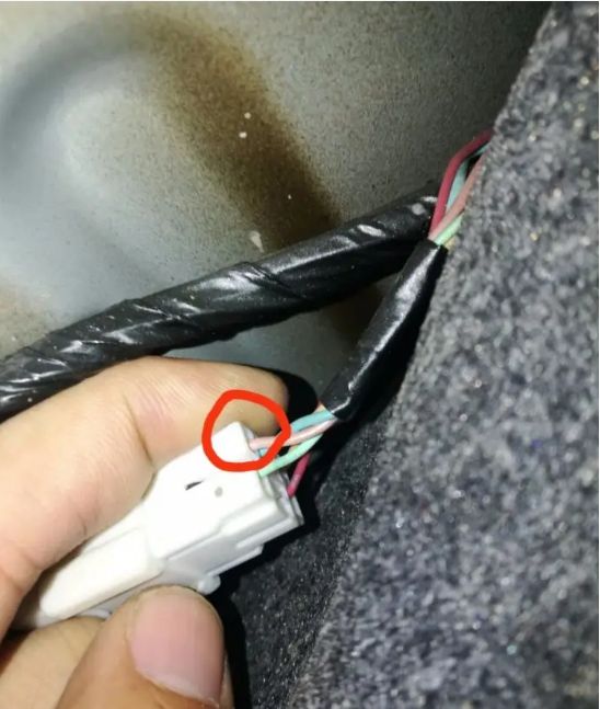 氛围灯主机接电教程