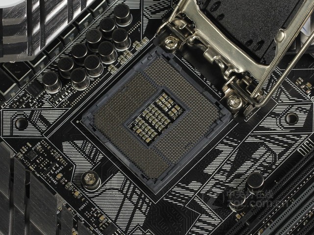 淘宝买的主机主板坏了可以保修吗