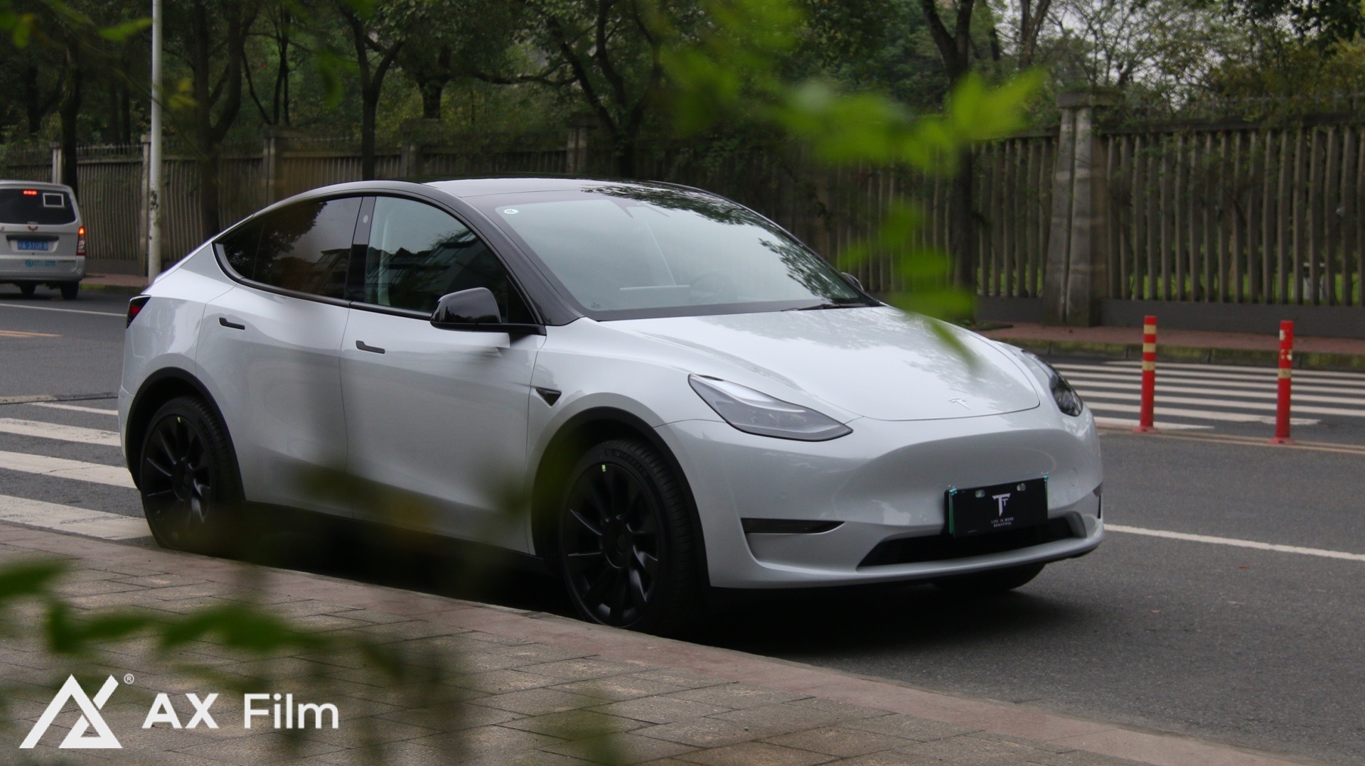 特斯拉黑色改什么色可以不用备案