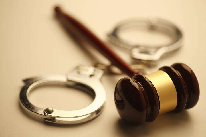 买刀剑要到警察局备案吗