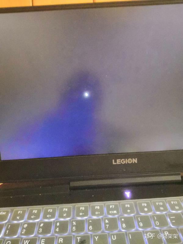 amd主机开机以后卡顿过一会就好