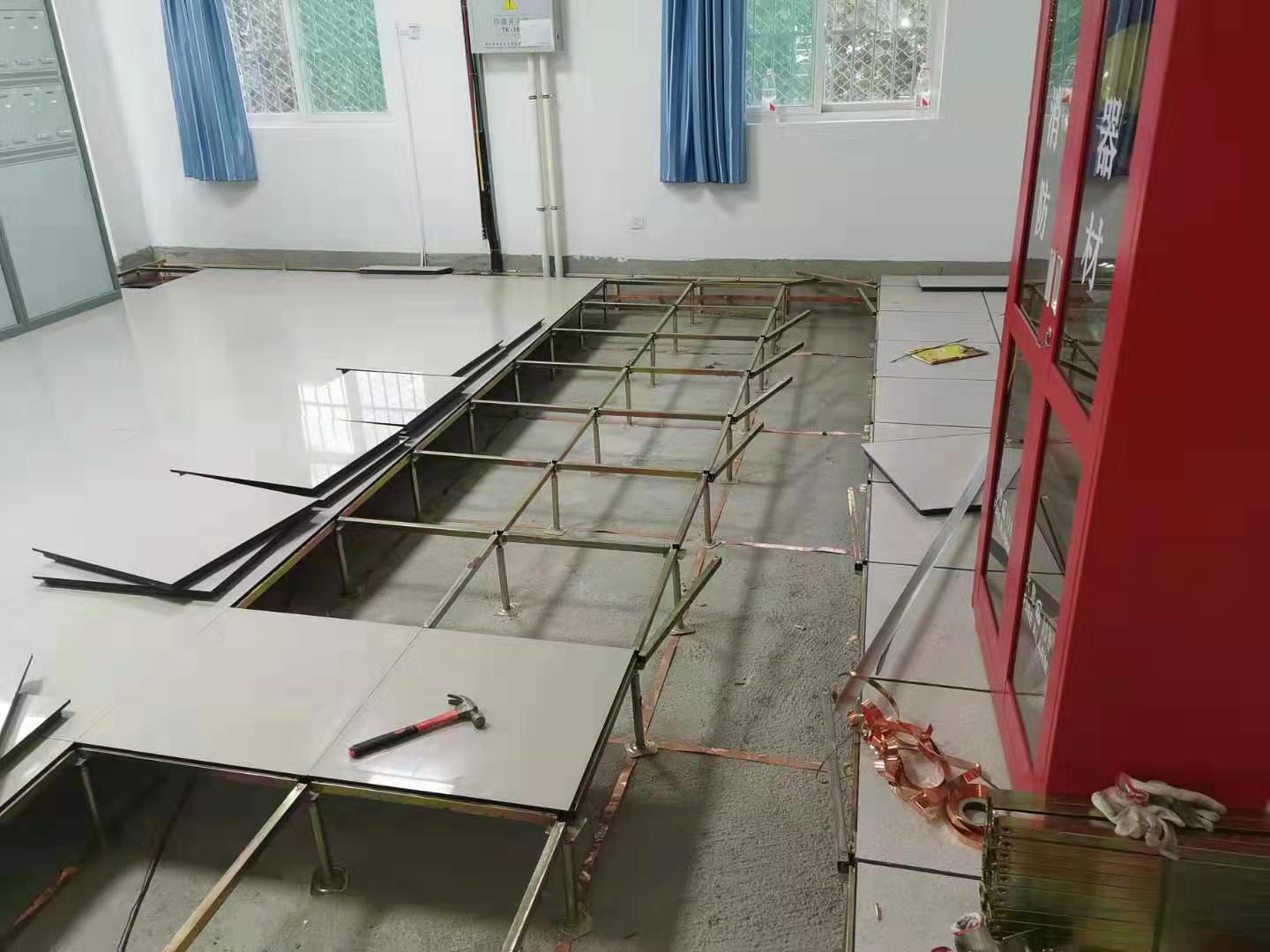 消控室主机安装图片