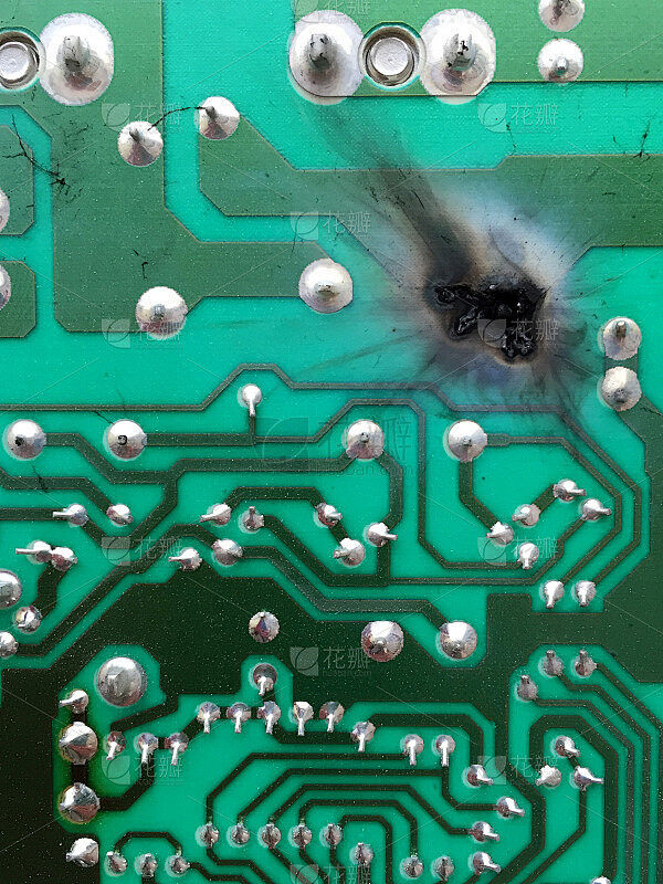 如何不留痕迹的损坏电脑主机