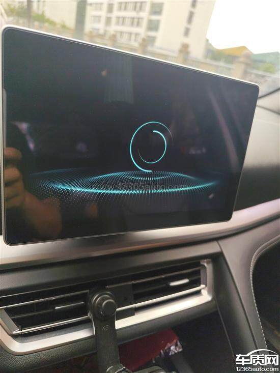 18款比亚迪宋主机死机