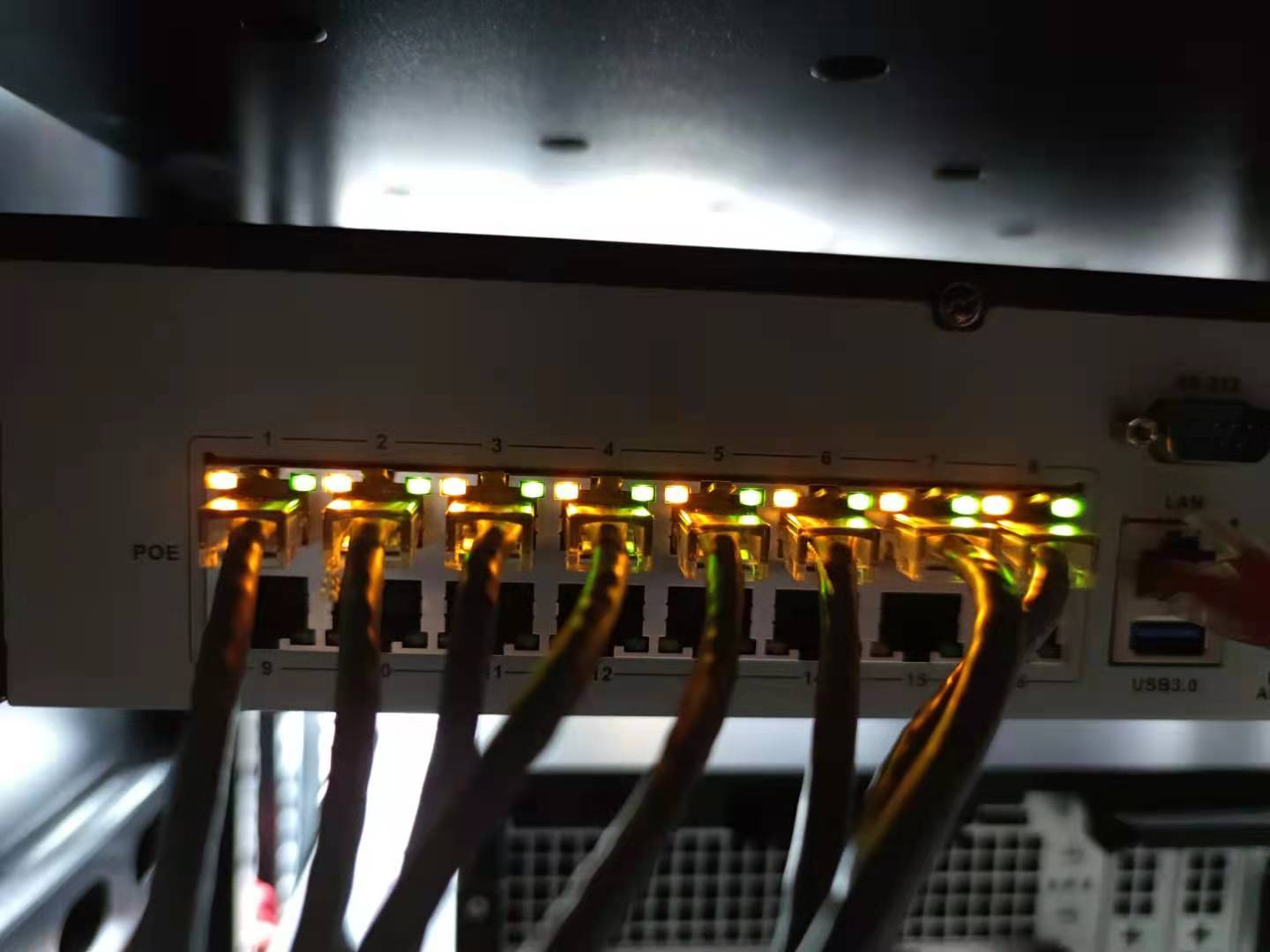 安科达监控主机怎么安