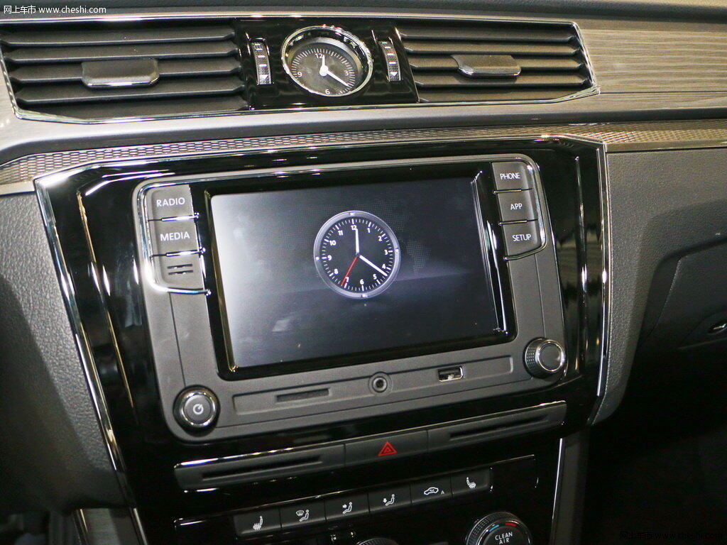 新款帕萨特主机在工作台怎么开机