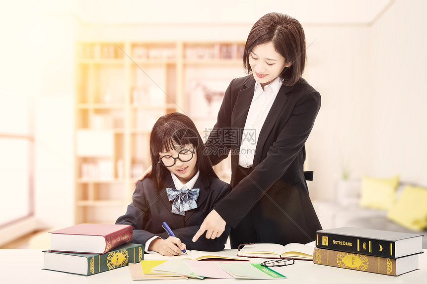辅导班教育局备案后还是应届生吗
