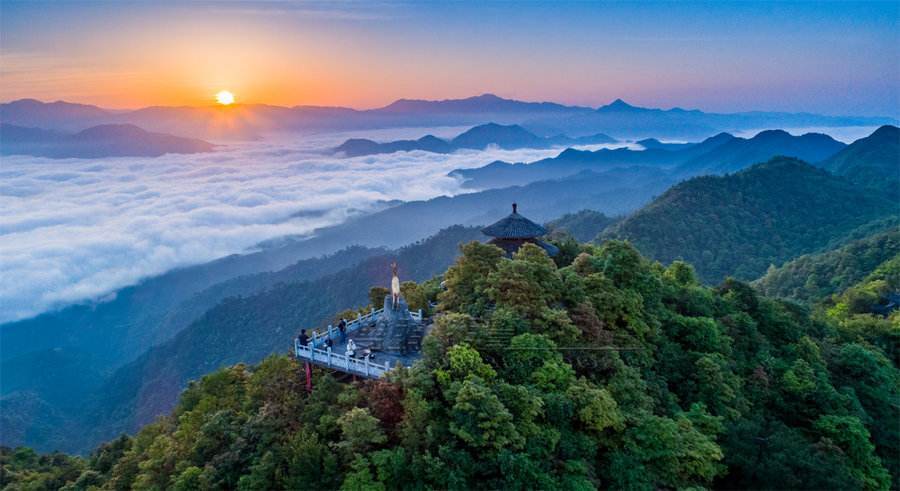 桂平市代课老师劳动局备案吗