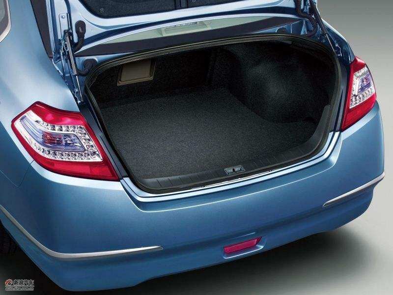 十代雅阁加装低音炮主机接线