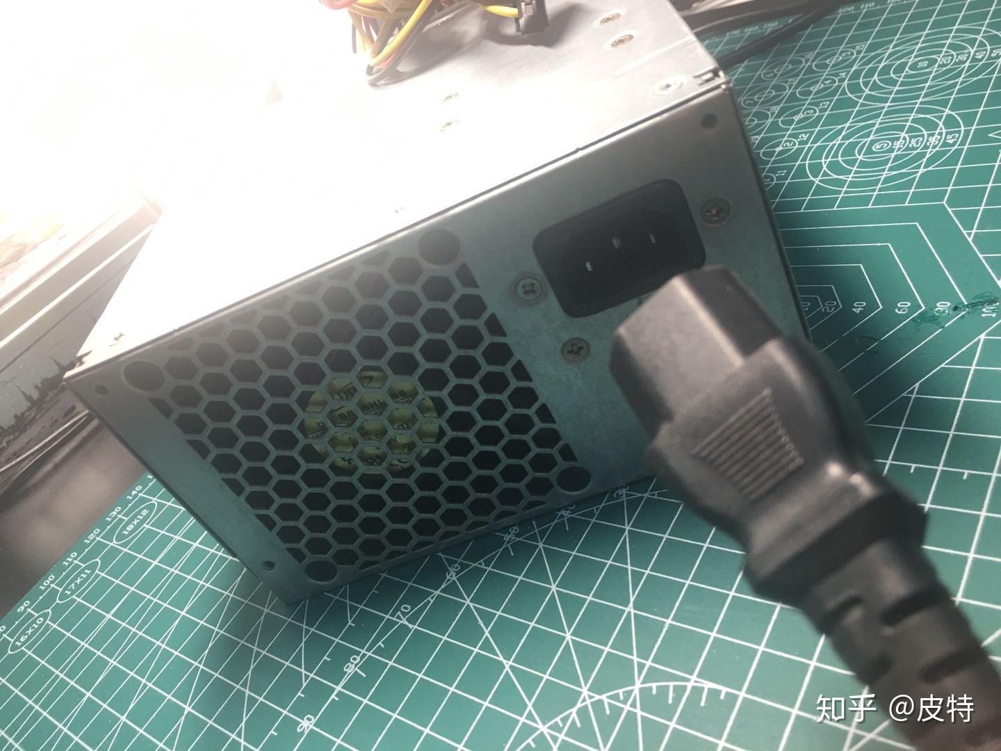 主机电源12v供电怎么接