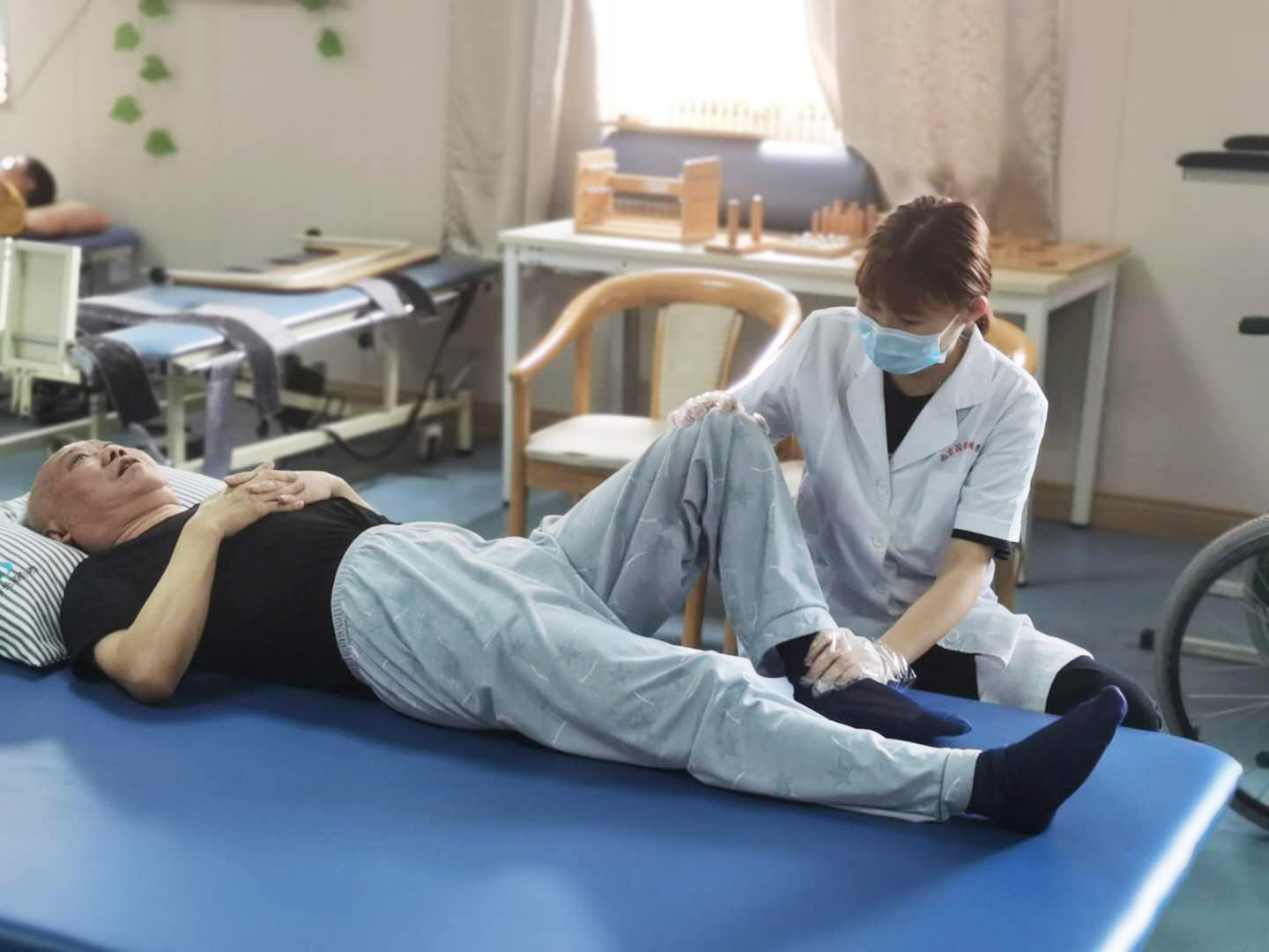 康复辅具适配服务需要备案吗