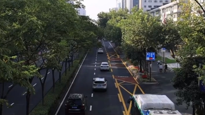 杭州黄牌车二次右转弯要备案吗