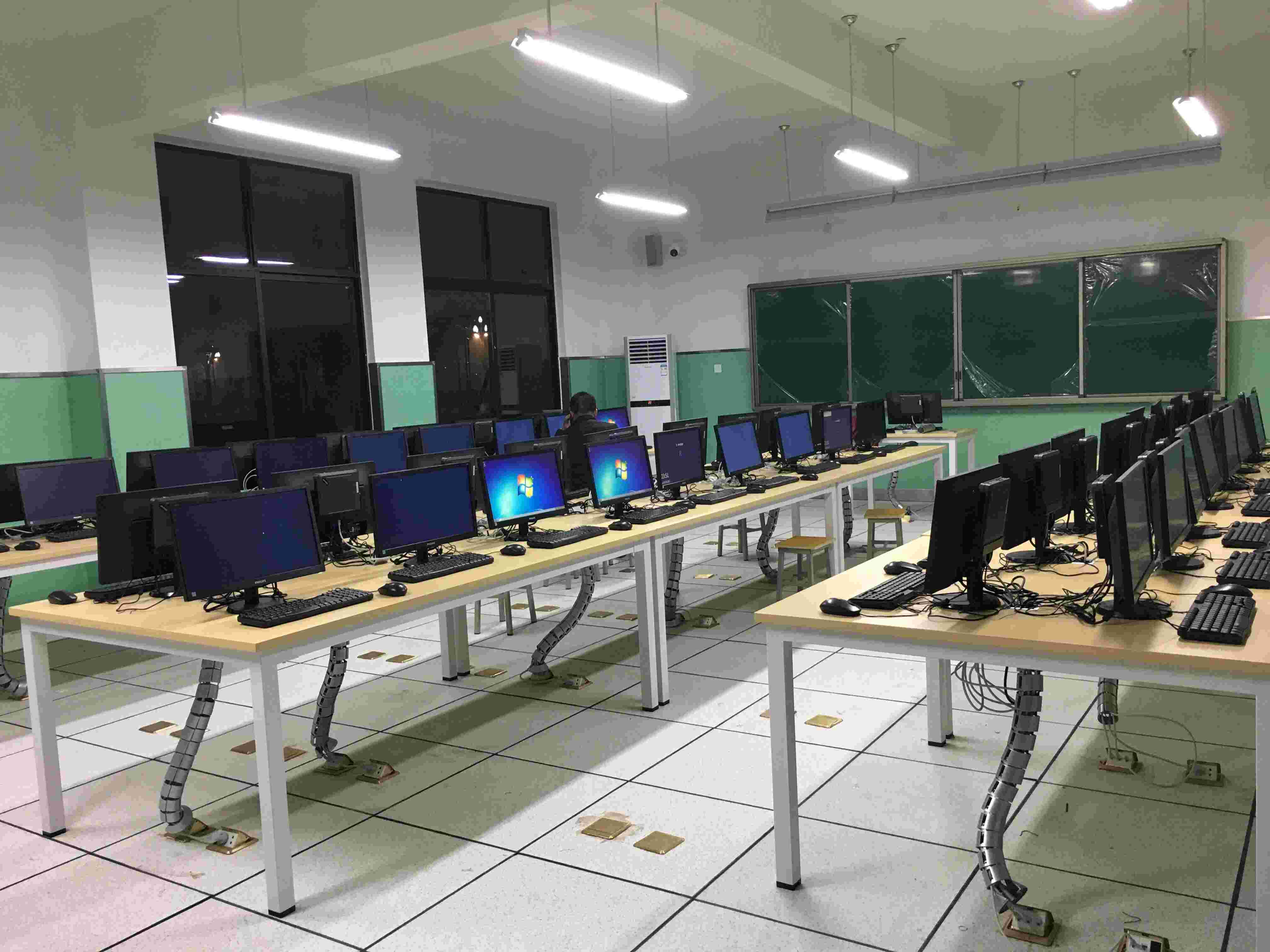 联动云教室怎么部署服务器