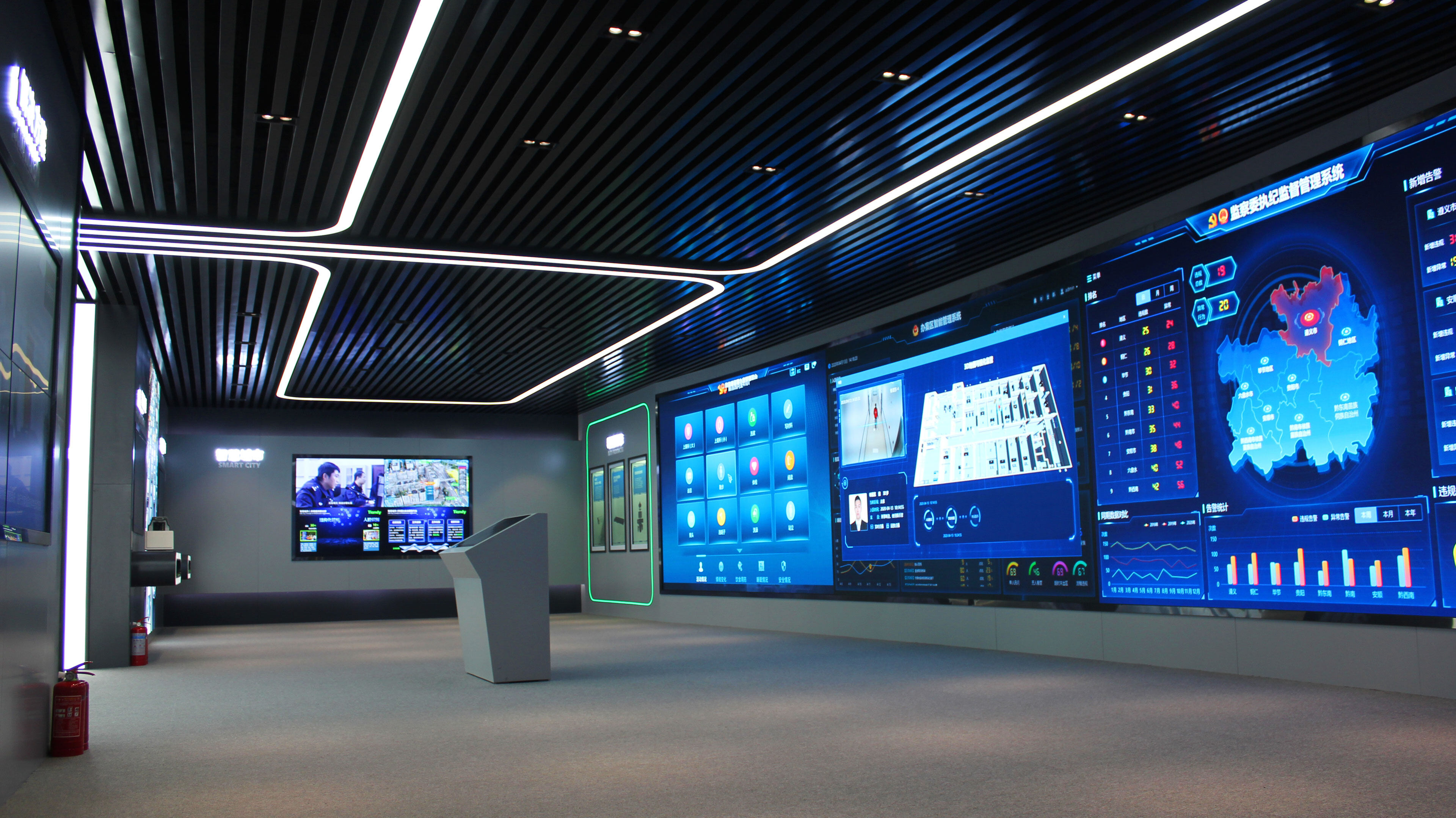 天地伟业主机加海康主机