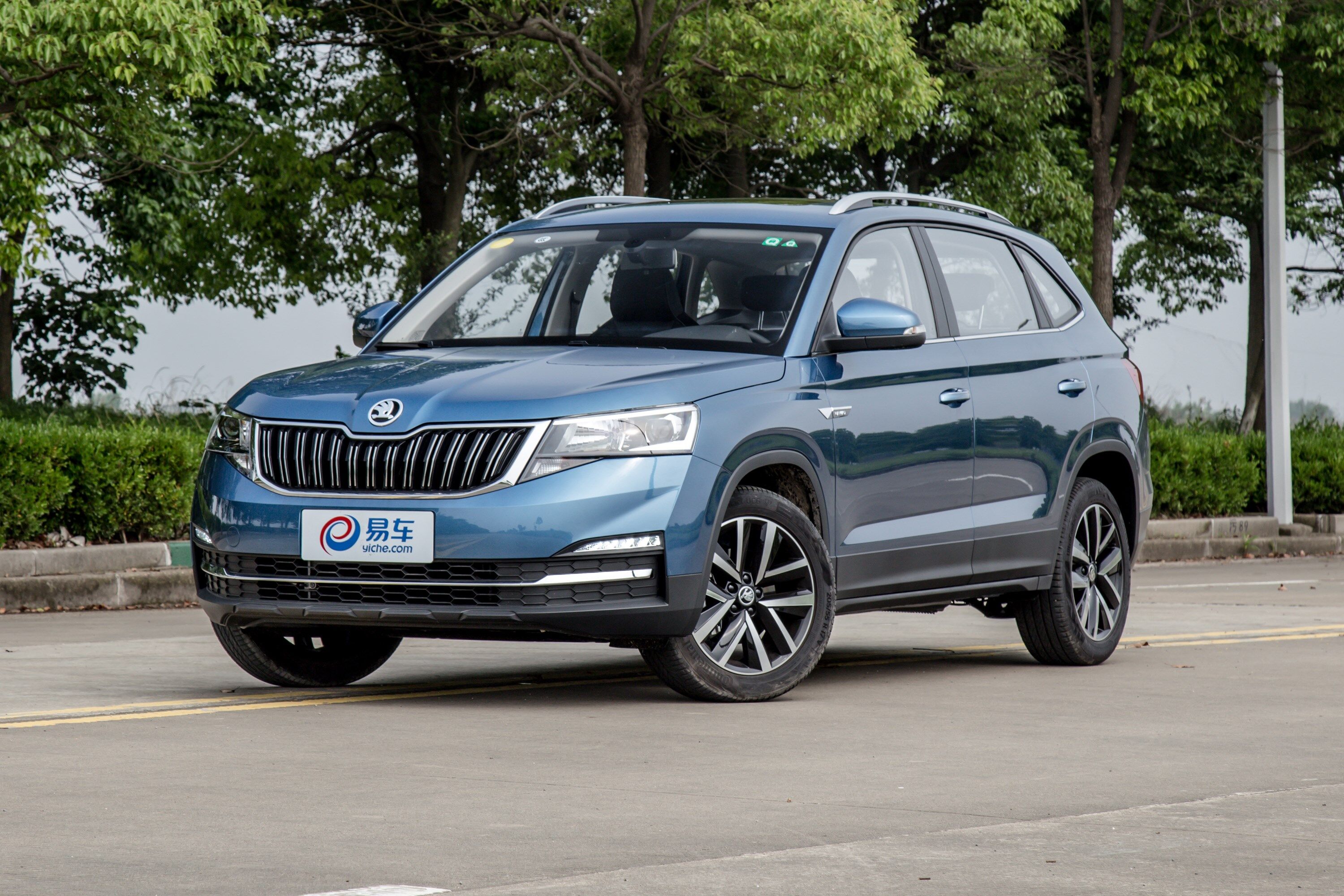 斯柯达明锐15年主机怎么拆