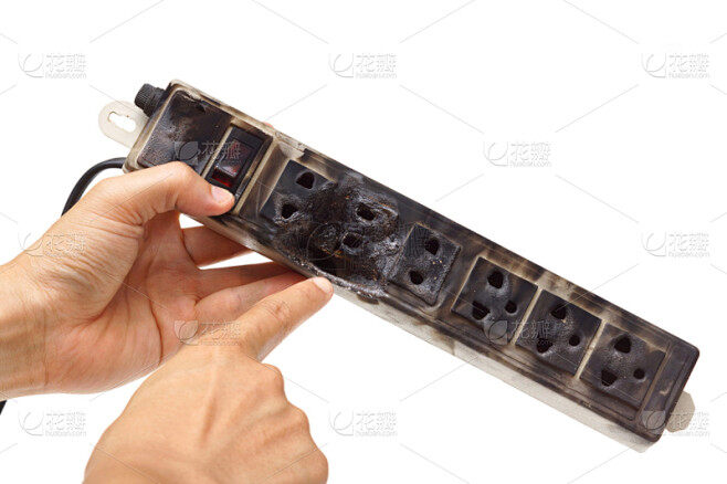 电脑主机电源线容易烧坏吗