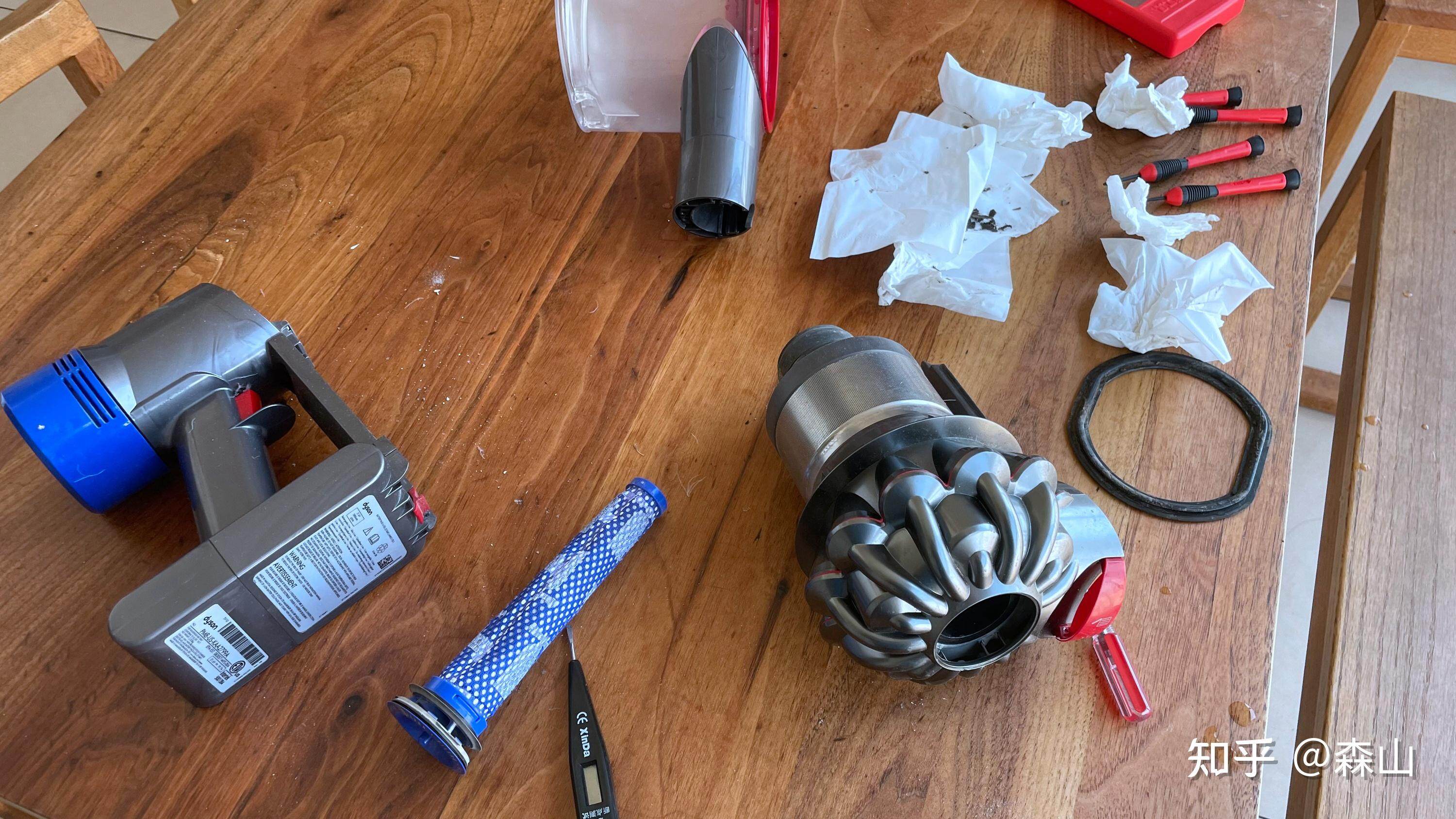 dyson吸尘器主机进水