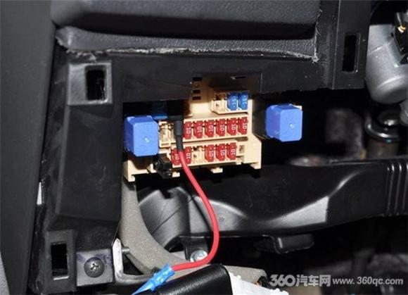 汽车的主机电源线接哪里