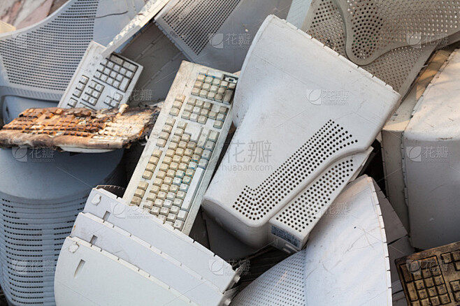 垃圾堆里捡电脑主机