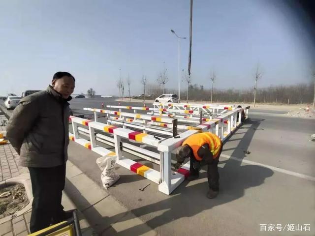 限高栏杆备案资料怎么调