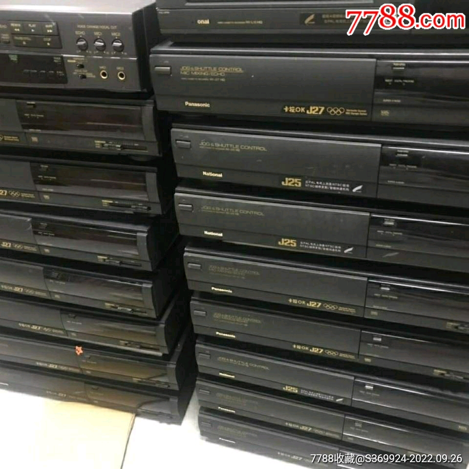 至尊联盟主机有放影碟功能吗