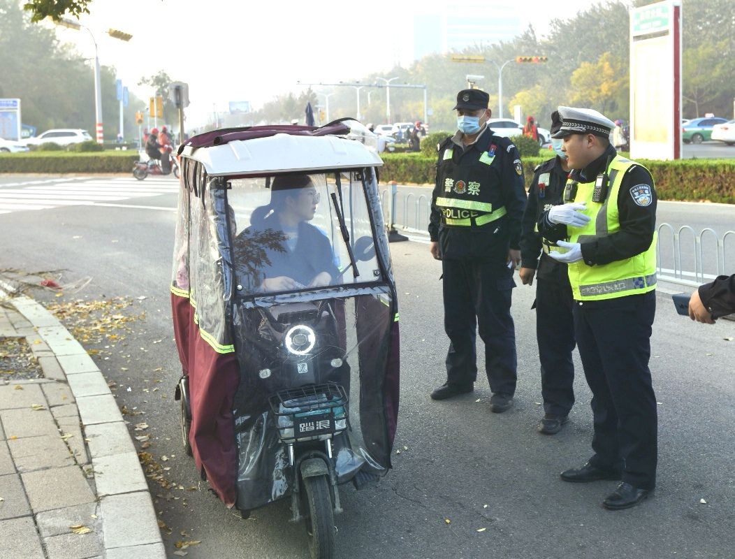 庐江县对违规三四轮车登记备案