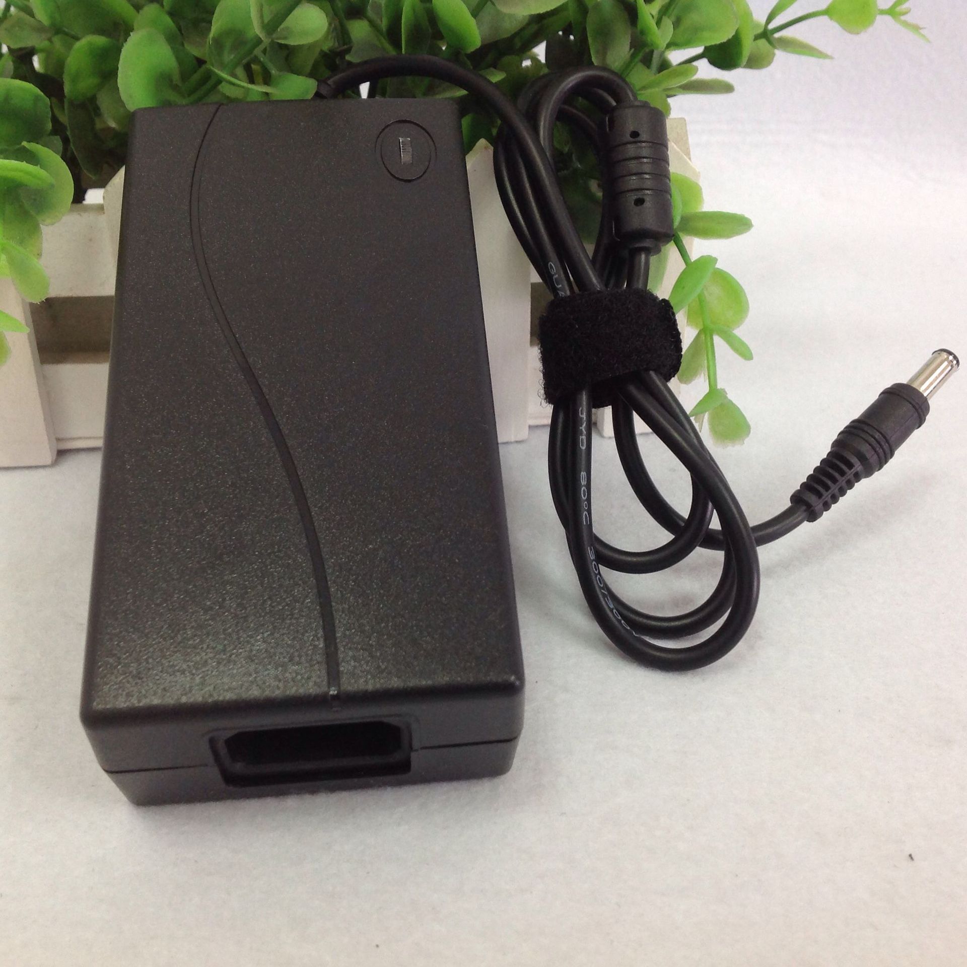 主机电源12v只有11.5v
