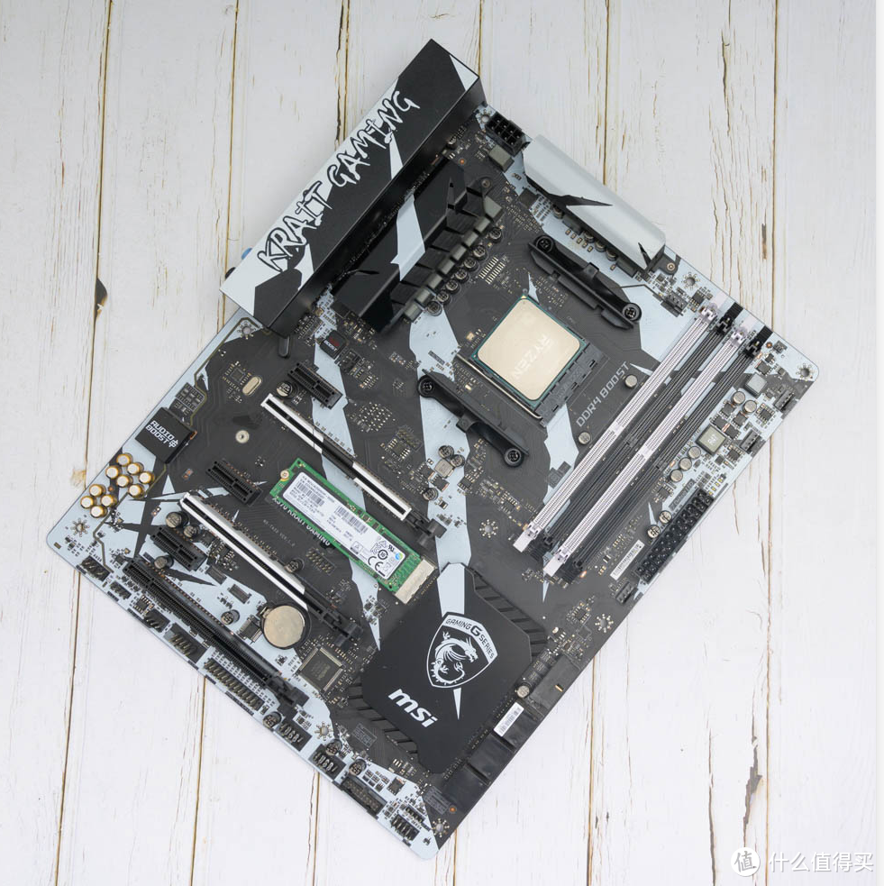 amd插在主机哪个孔